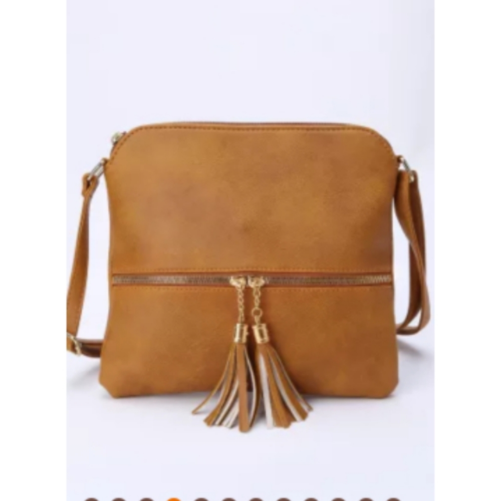 Over the shoulder clutch
